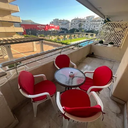 Ferienwohnung Heart Of Puerto Banus Newly Renavated Free Parking , Wifi ,Pool,Gym,Padel Court Marbella Exterior foto