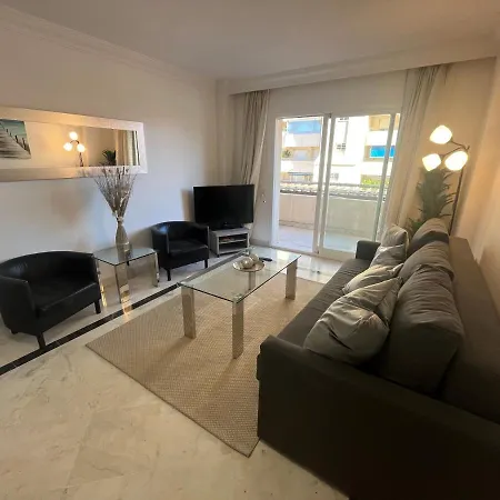 Ferienwohnung Heart Of Puerto Banus Newly Renavated Free Parking , Wifi ,Pool,Gym,Padel Court Marbella Exterior foto